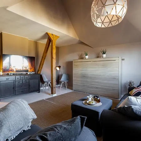 Superapart Centrum Hidden Gem - Ideal For Relaxation & Escapes Apartment *