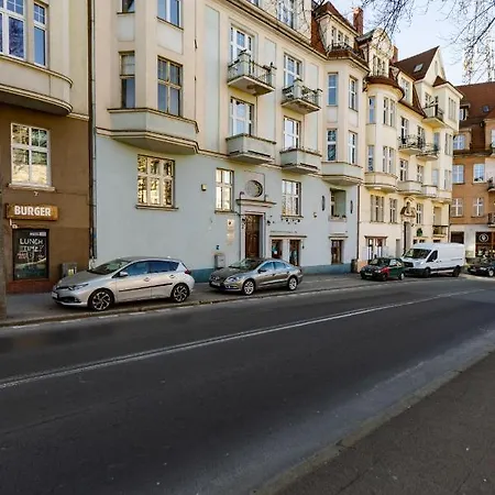 Superapart Centrum Hidden Gem - Ideal For Relaxation & Escapes *