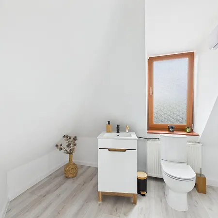 Superapart Centrum Hidden Gem - Ideal For Relaxation & Escapes, Near To Molo